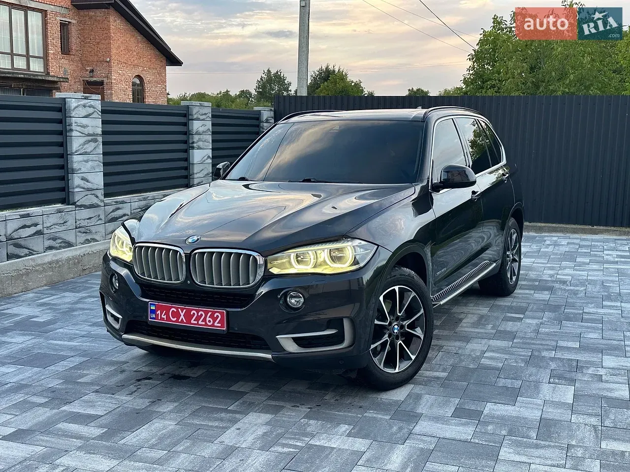 BMW X5 2015 photo 2
