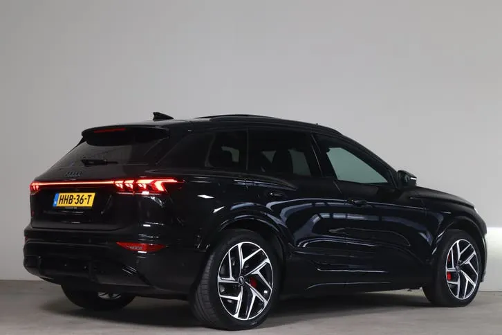 Audi Q6 2025 photo 2