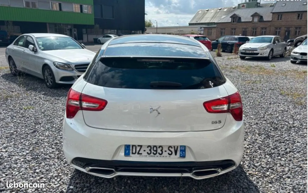 DS Automobiles Ds5 2016 photo 5