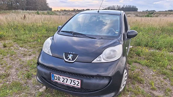 Peugeot 107 2006 photo 2