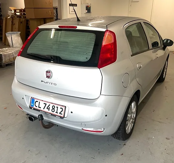 Fiat Punto 2015 photo 3