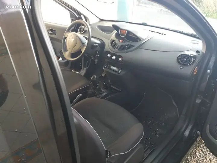 Renault Twingo 2014 photo 3