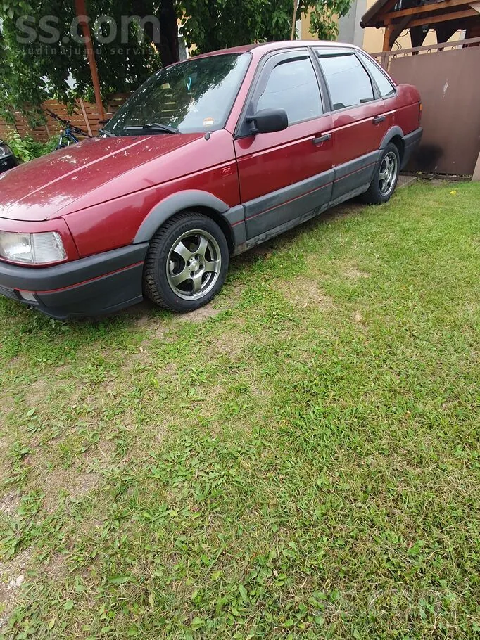 Volkswagen Passat 1988 photo 3