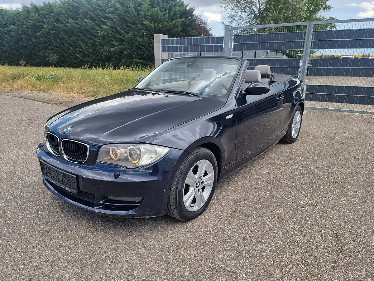 BMW 1 Series 2009 photo 2