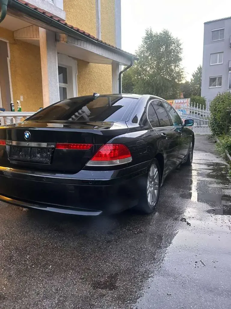 BMW 7 Series 2003 photo 2