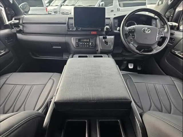 Toyota Hiace Gl Dark Prime Ii 2023 photo 4