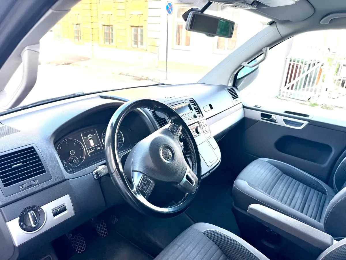 Volkswagen Multivan 2014 photo 2