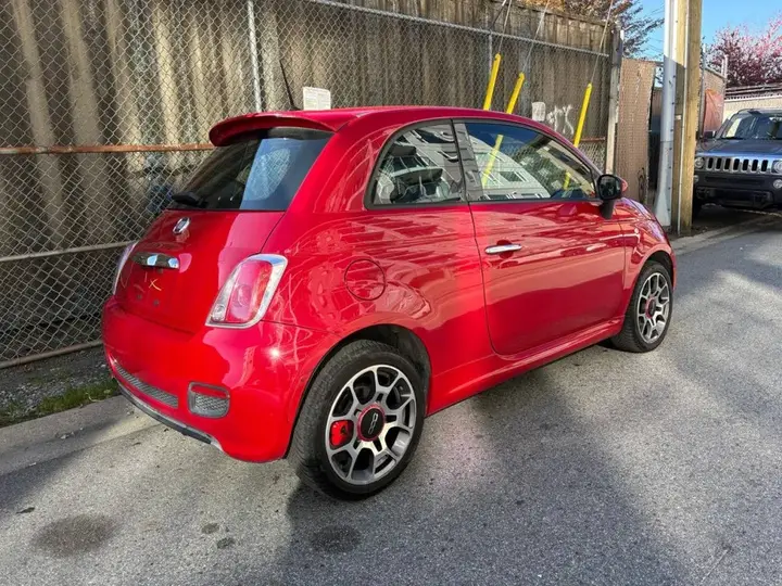 Fiat 500 2015 photo 2
