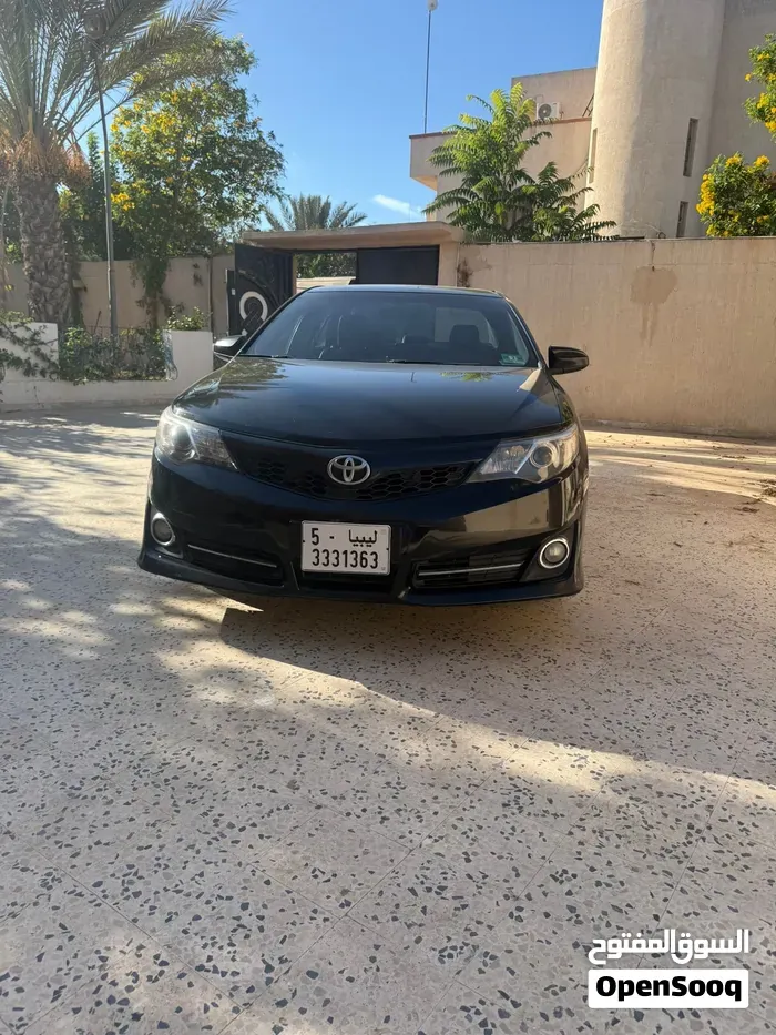 Toyota Camry 2013 photo 2