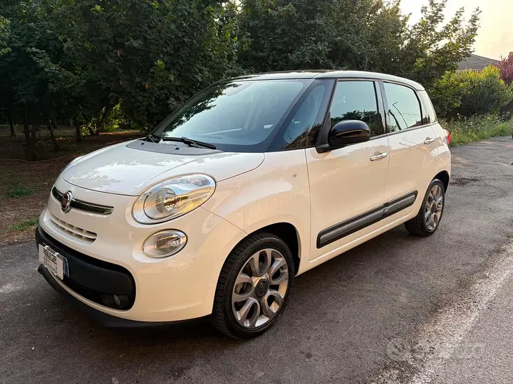 Fiat 500L 2015 photo 2