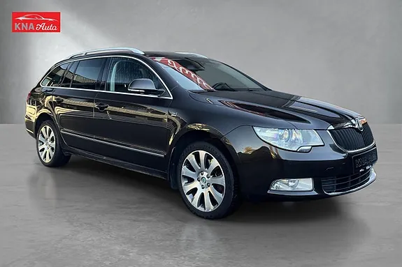 Skoda Superb 2013 photo 5