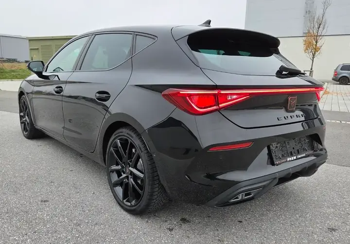Cupra Leon 2023 photo 2
