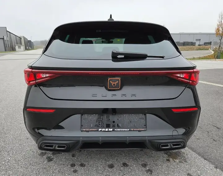 Cupra Leon 2023 photo 3