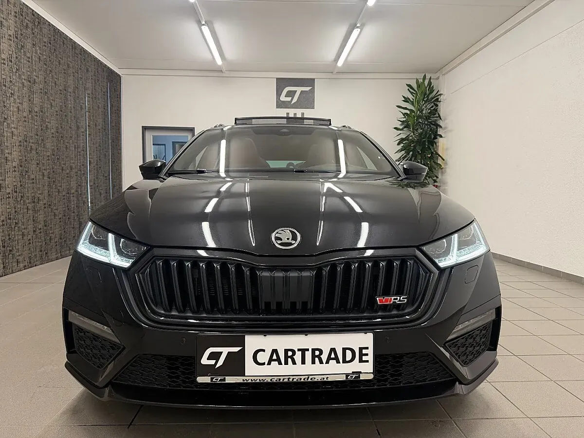 Skoda Octavia 2023 photo 2