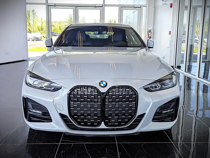 BMW 4 Series 2023 photo 2