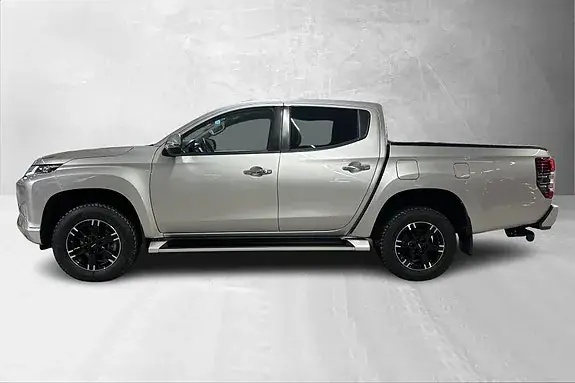 Mitsubishi L200 2022 photo 2