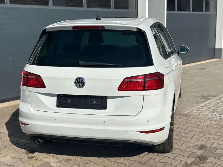 Volkswagen Golf Sportsvan 2015 photo 5