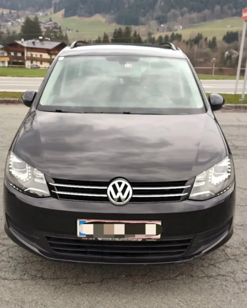 Volkswagen Sharan 2011 photo 2