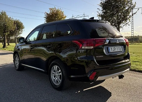 Mitsubishi Outlander 2017 photo 3