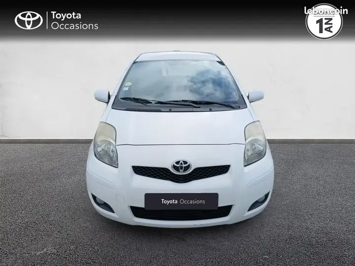 Toyota Yaris 2011 photo 5