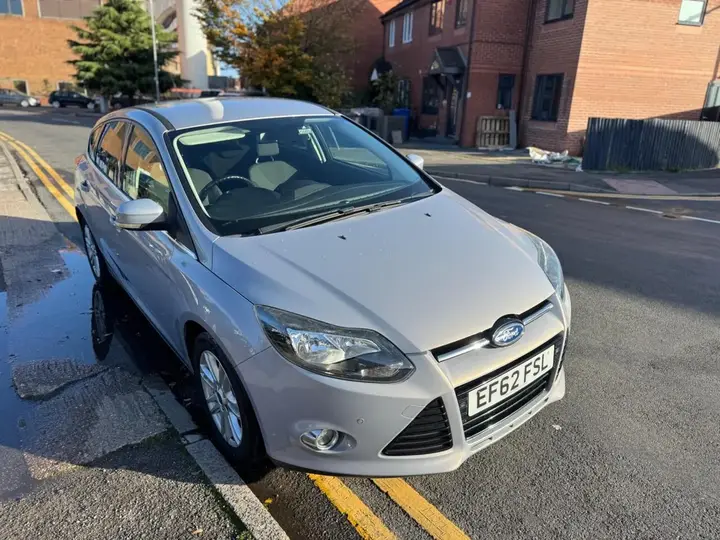 Ford Focus 2012 photo 5