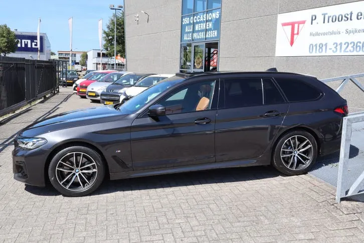 BMW 5-Serie 2021 photo 3