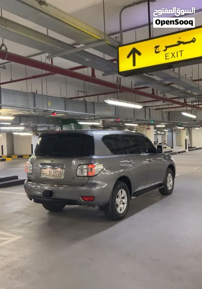 Nissan Patrol 2010 photo 2