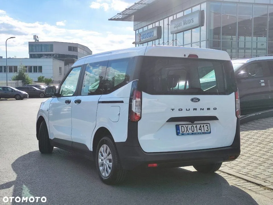 Ford Tourneo Courier 2024 photo 4