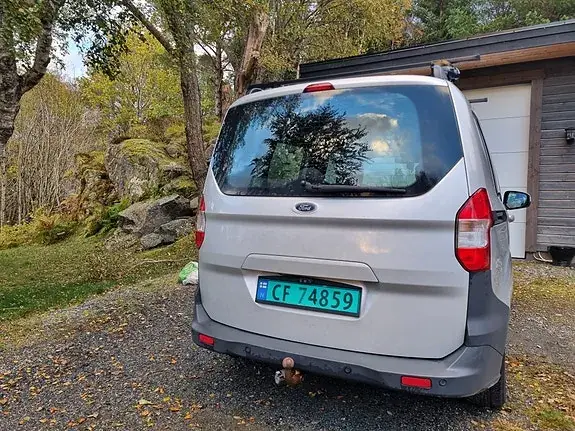 Ford Transit Courier 2014 photo 4