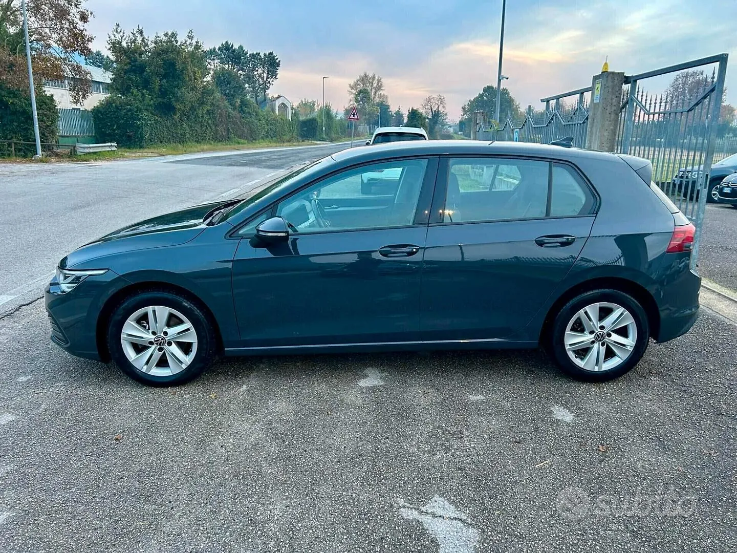Volkswagen Golf 2022 photo 5