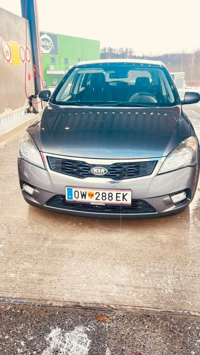 Kia Ceed 2009 photo 3