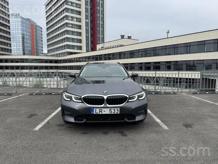 BMW 320D 2020 photo 2