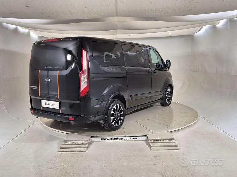 Ford Tourneo Custom 2022 photo 4