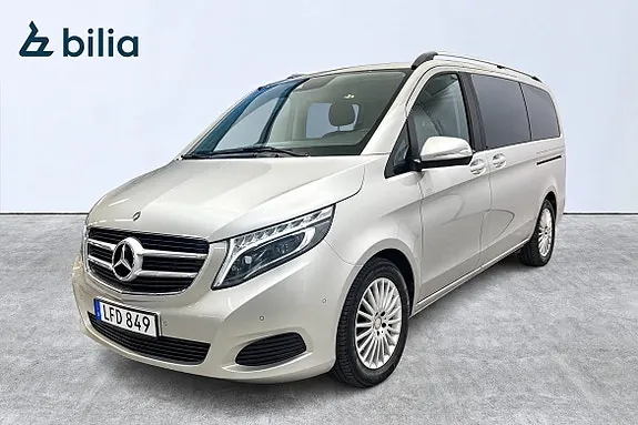 Mercedes-Benz V220