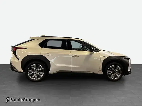 Subaru Solterra 2023 photo 5