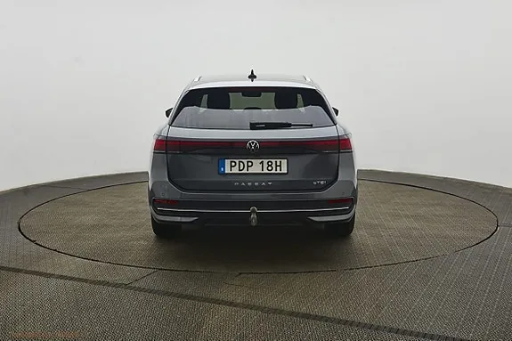 Volkswagen Passat 2025 photo 4