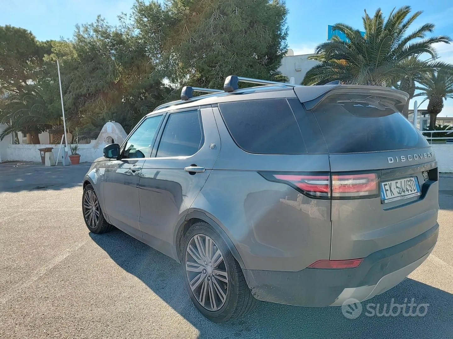 Land Rover Discovery 2017 photo 4