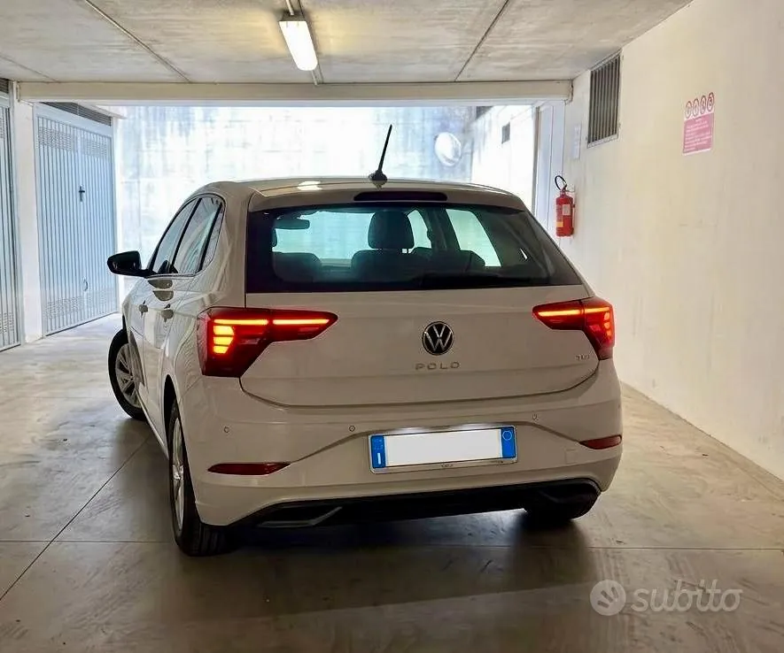 Volkswagen Polo 2023 photo 2