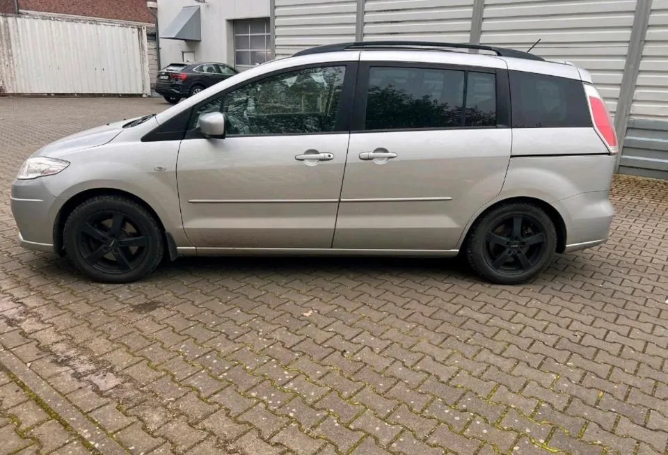 Mazda 5