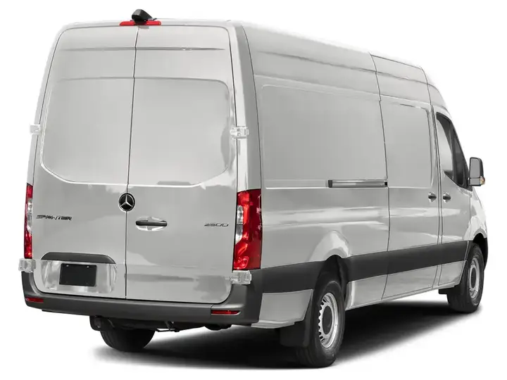 Mercedes-Benz Sprinter 2026 photo 2