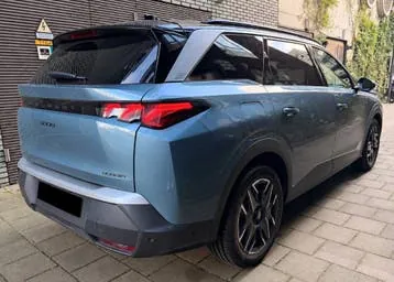 Peugeot 5008 2025 photo 3