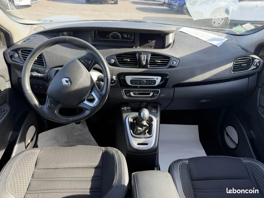 Renault Scenic 2016 photo 5
