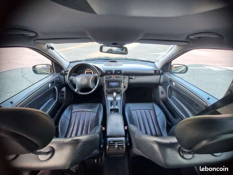 Mercedes-Benz C-Class 2001 photo 3