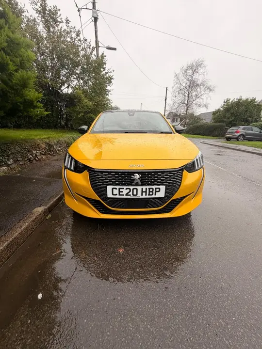 Peugeot 208 2020 photo 4