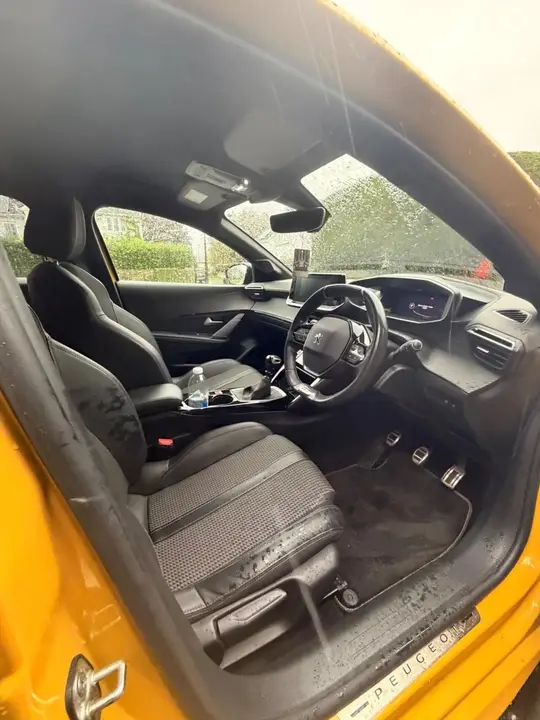 Peugeot 208 2020 photo 5