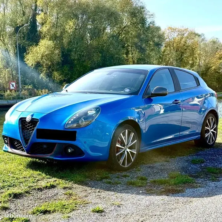 Alfa Romeo Giulietta 2018 photo 2
