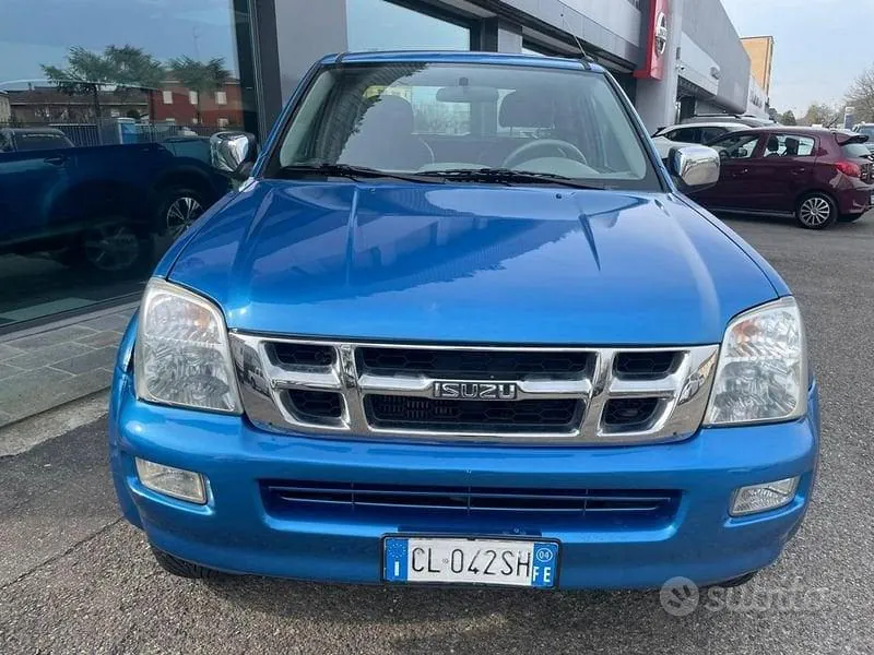 Isuzu D-Max 2004 photo 4