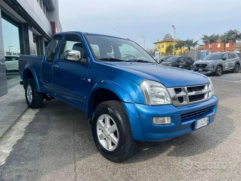 Isuzu D-Max 2004 photo 5