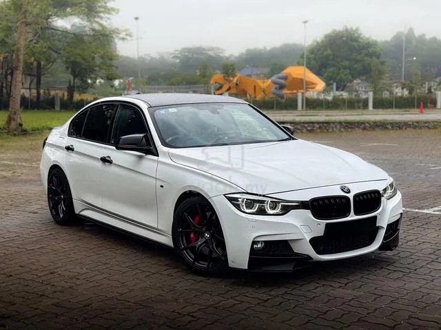 BMW 328I