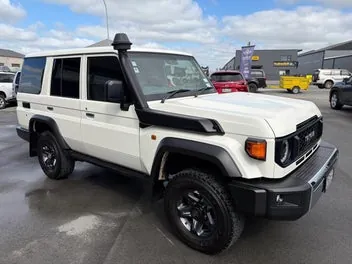 Toyota Land Cruiser 2024 photo 3